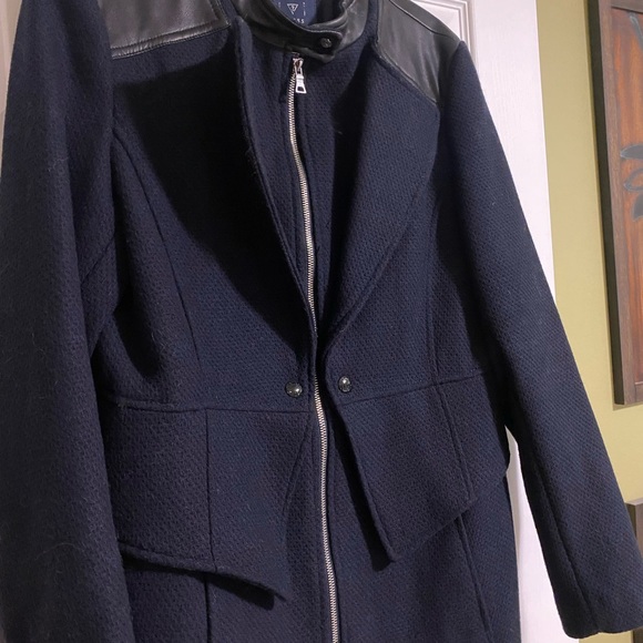 Guess Trench Coat - Picture 3 of 4